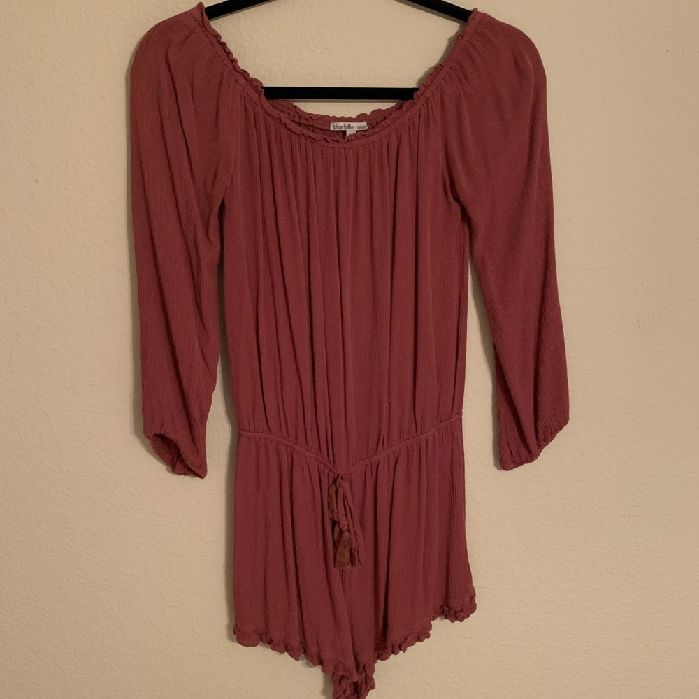 CHARLOTTE RUSSE Off Shoulder Long Sleeve Romper